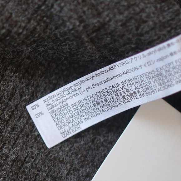 NWT GRAY JEWEL CROPPED TOP BLOGGERS FAV. - Picture 7 of 11